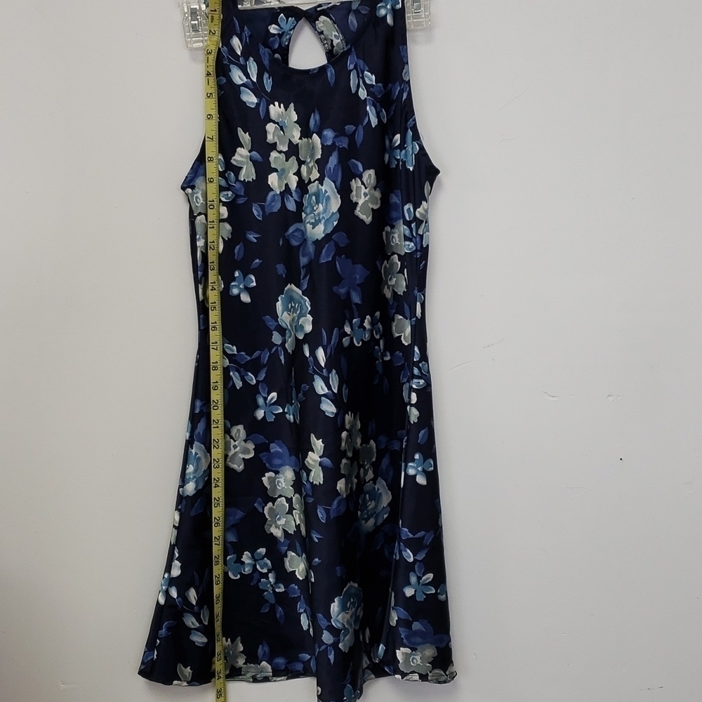 Little Summer Dress Polyester Satin Blue Floral Print Cut in Shoulders S/M VGUC - Picture 8 of 10